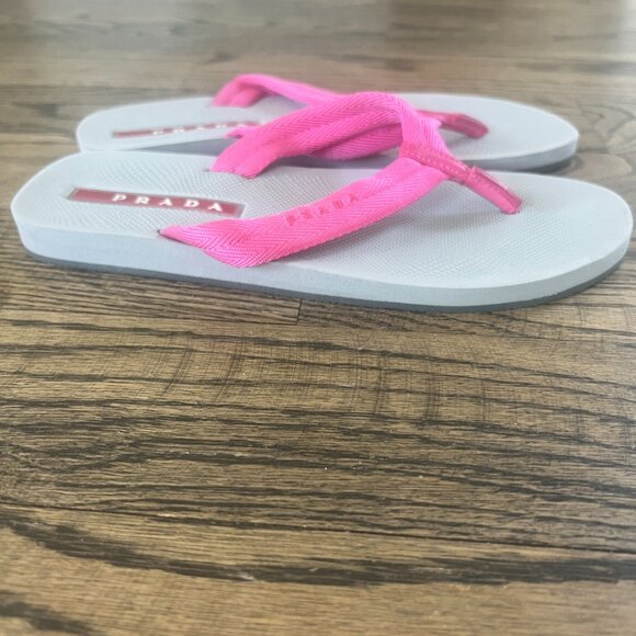 PRADA ~ FLIP FLOPS/THONG SANDALS Pink ~ SIZE EUR 37 ~ 6.5/7 - Picture 4 of 9
